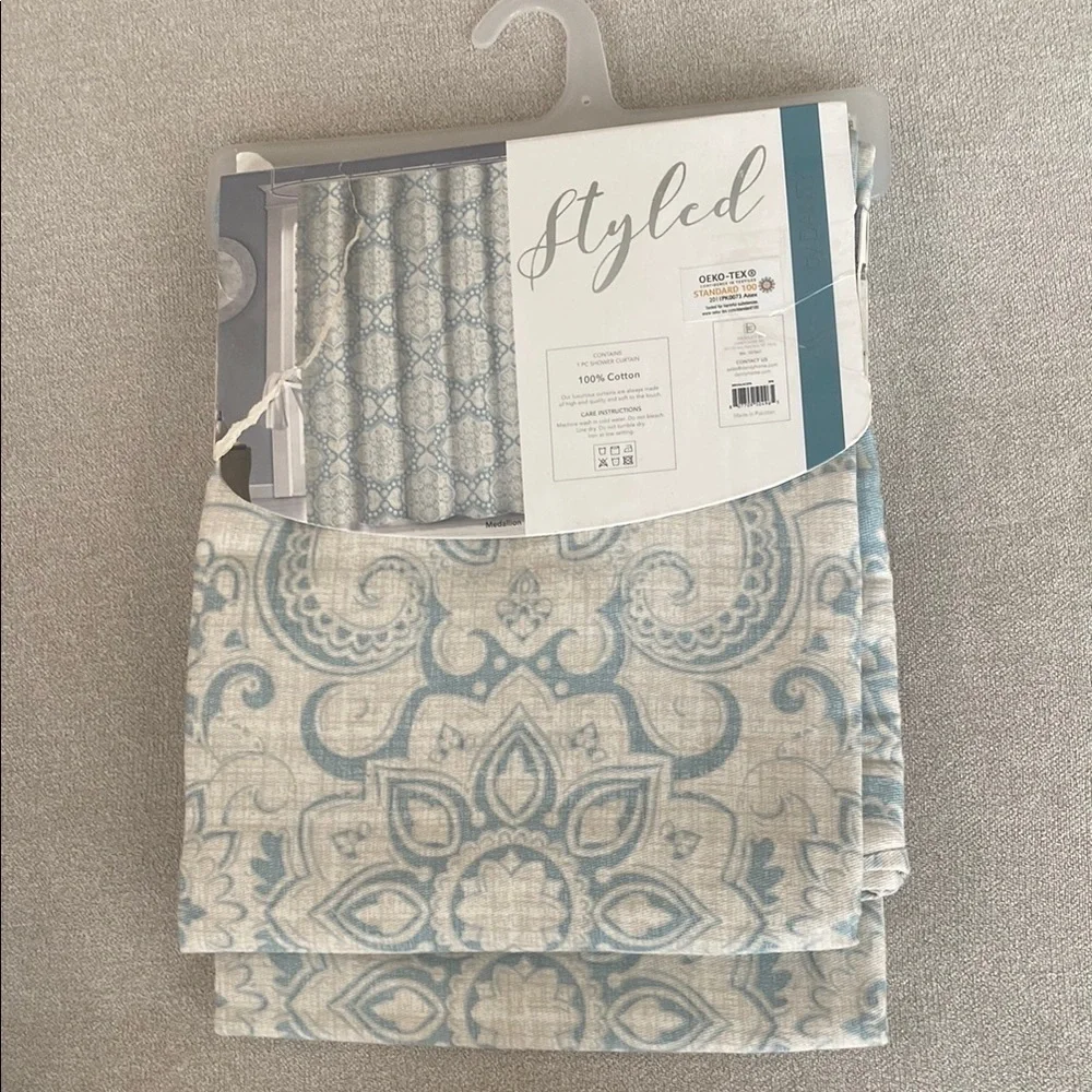 Dainty Home Styled Elegant Paisley Cotton Fabric 1 pc Shower Curtain 70” X 72”